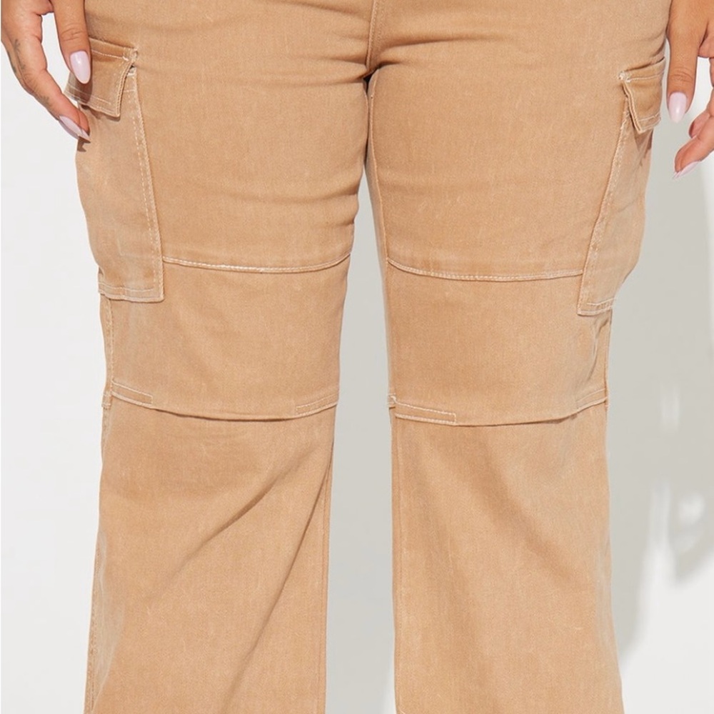Fashion Nova alternate tan stretch cargo jeans size 13 brown / white - Picture 7 of 10